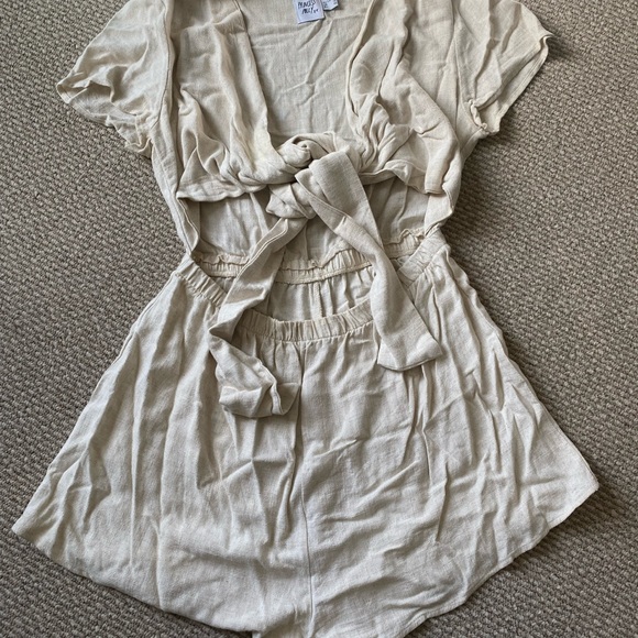 Princess Polly Romper - Picture 4 of 5